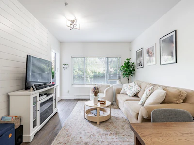 115-2943 Nelson Place - 3