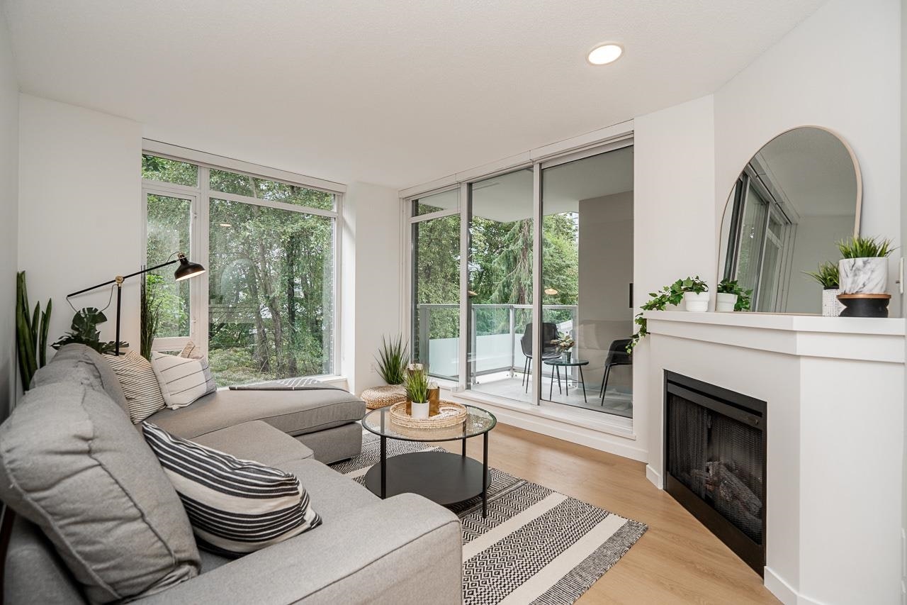 201-2133 Douglas Road, Burnaby, BC, V5C 0E9
