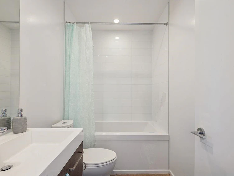 702-9060 University Crescent, Burnaby, BC, V5A 0E1 - 10