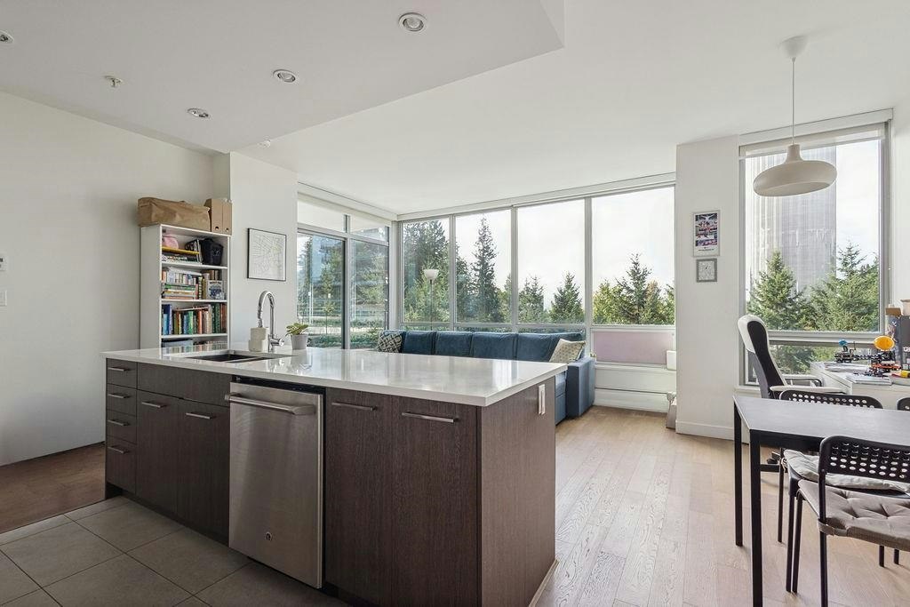 702-9060 University Crescent, Burnaby, BC, V5A 0E1 - 6