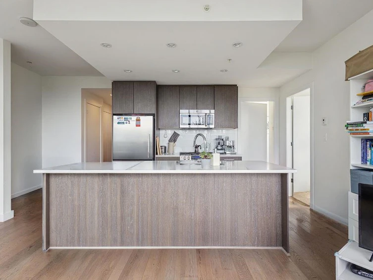 702-9060 University Crescent, Burnaby, BC, V5A 0E1 - 5