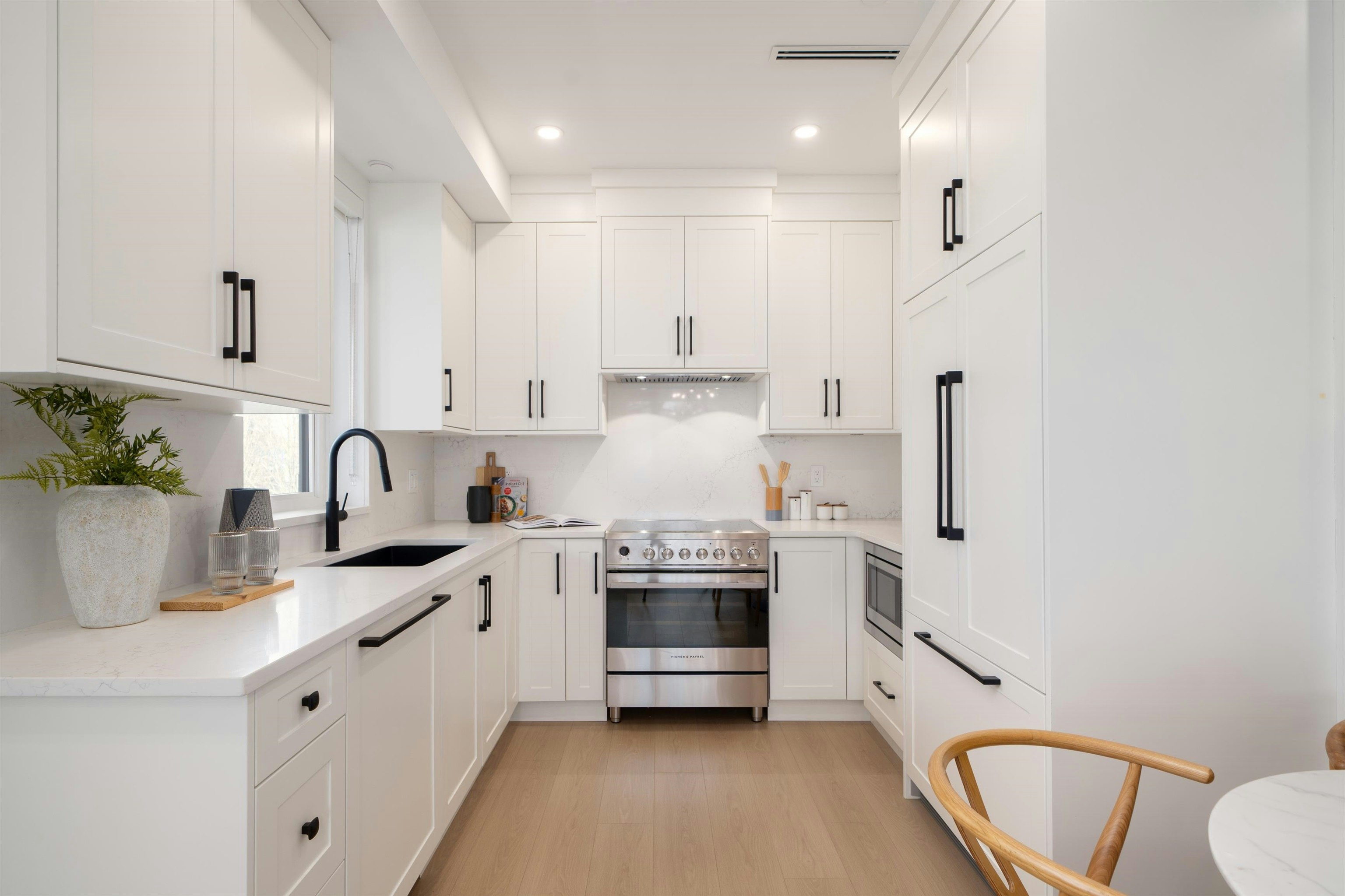 2612 Horley Street, Vancouver, BC, V5R 3L6 - 9