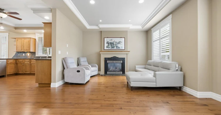 1318 160th Street, Surrey, BC, V4A 4W8 - 2