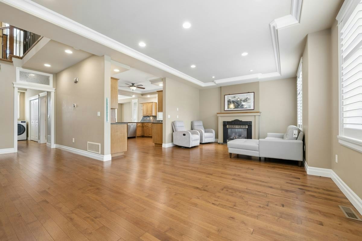 1318 160th Street, Surrey, BC, V4A 4W8