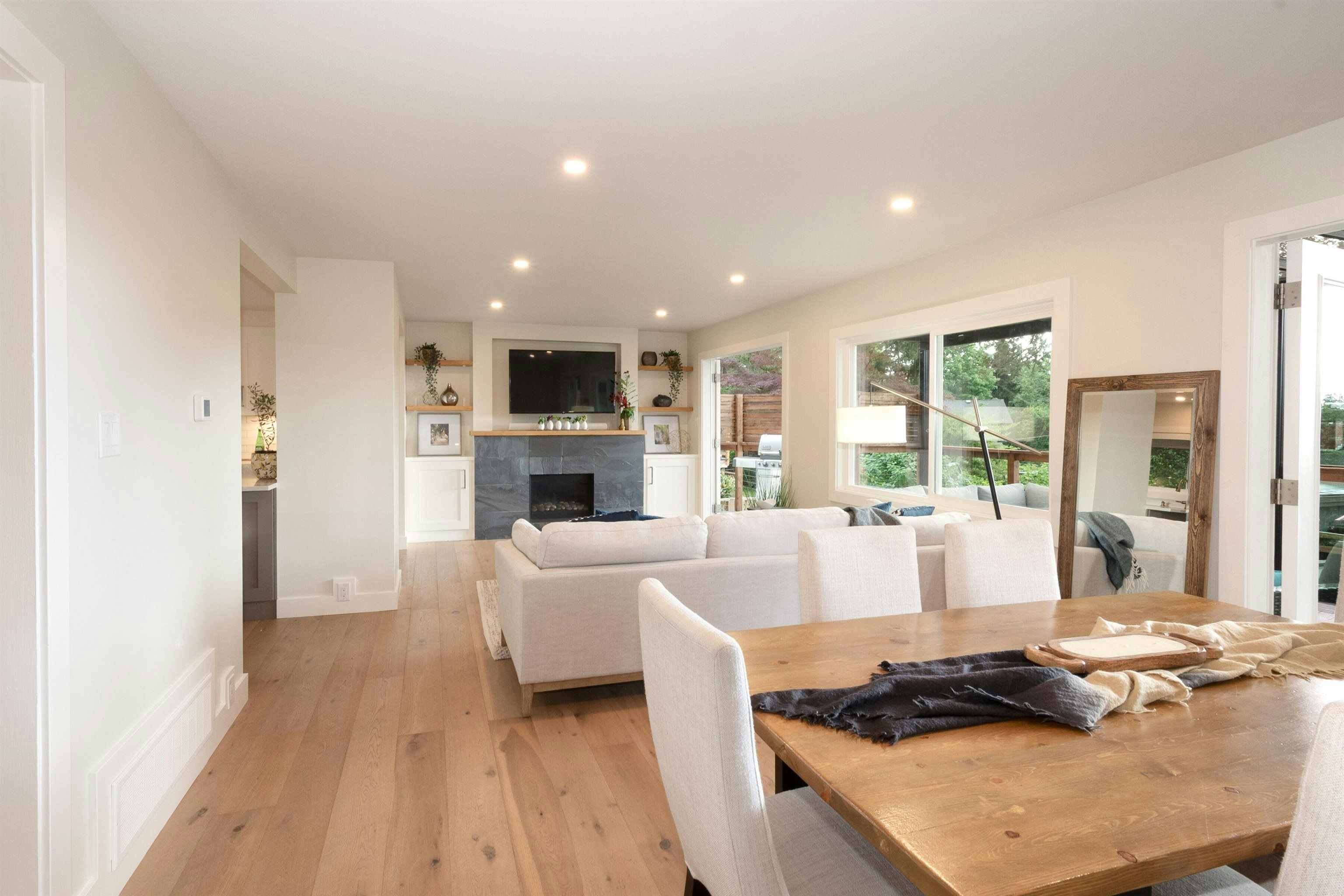 3067 Plymouth Drive, North Vancouver, BC, V7H 1C8 - 10