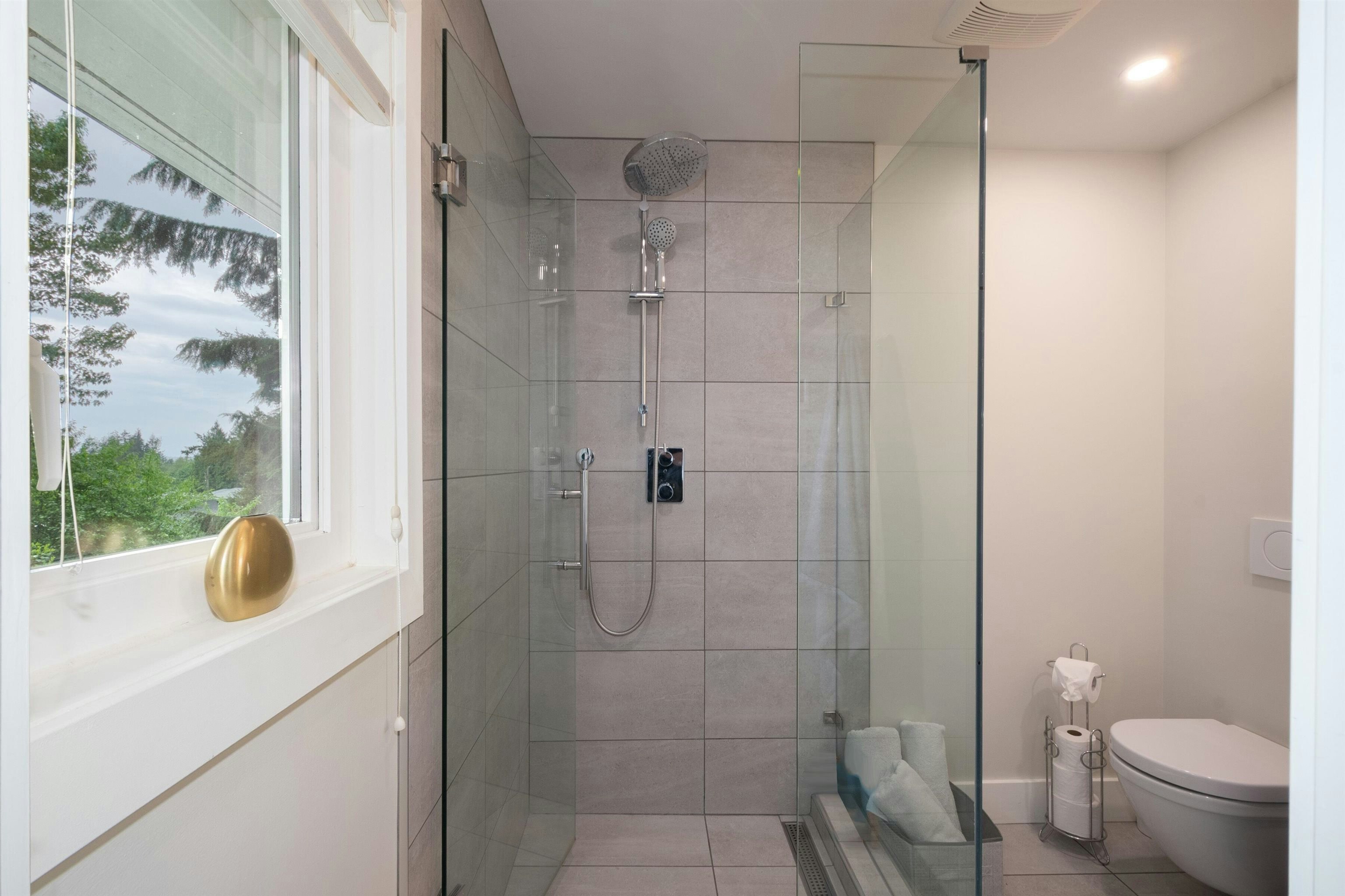 3067 Plymouth Drive, North Vancouver, BC, V7H 1C8 - 23