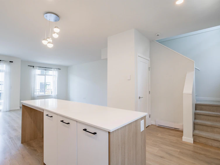 33-15235 Sitka Drive, Surrey, BC, V3S 0A9 - 6