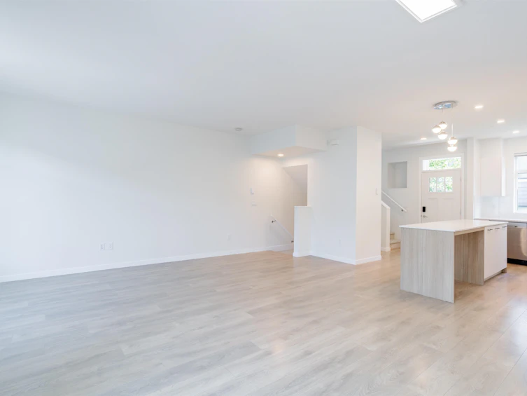 33-15235 Sitka Drive, Surrey, BC, V3S 0A9 - 9