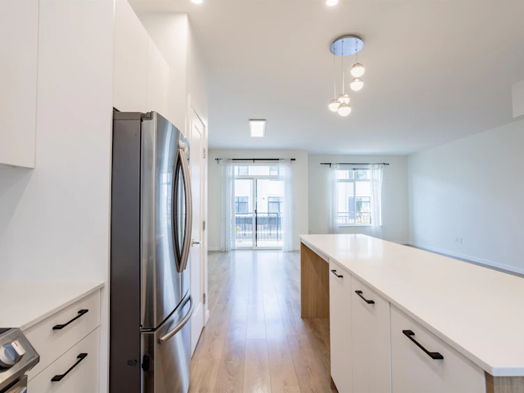 33-15235 Sitka Drive, Surrey, BC, V3S 0A9 - 5