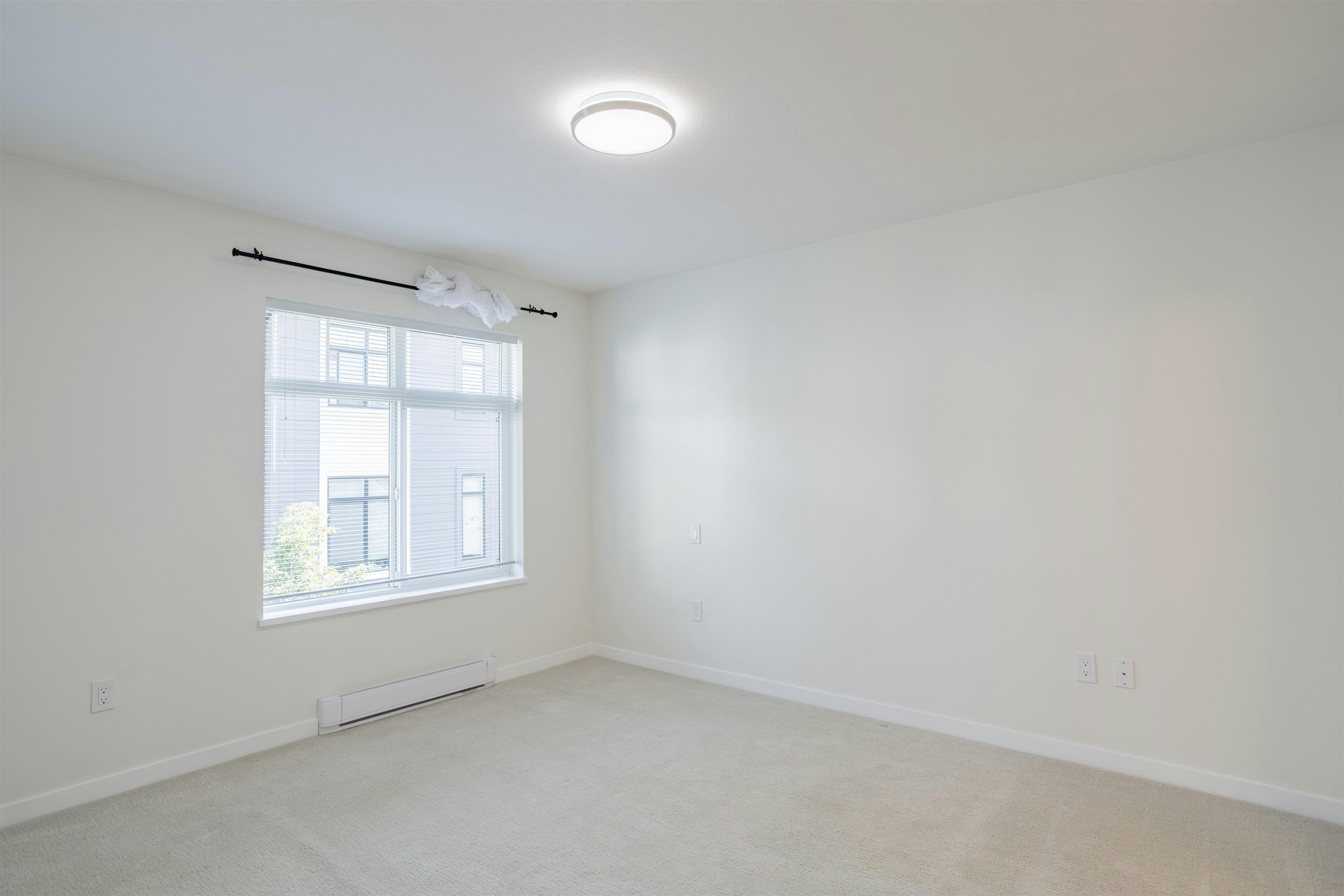 33-15235 Sitka Drive, Surrey, BC, V3S 0A9 - 16
