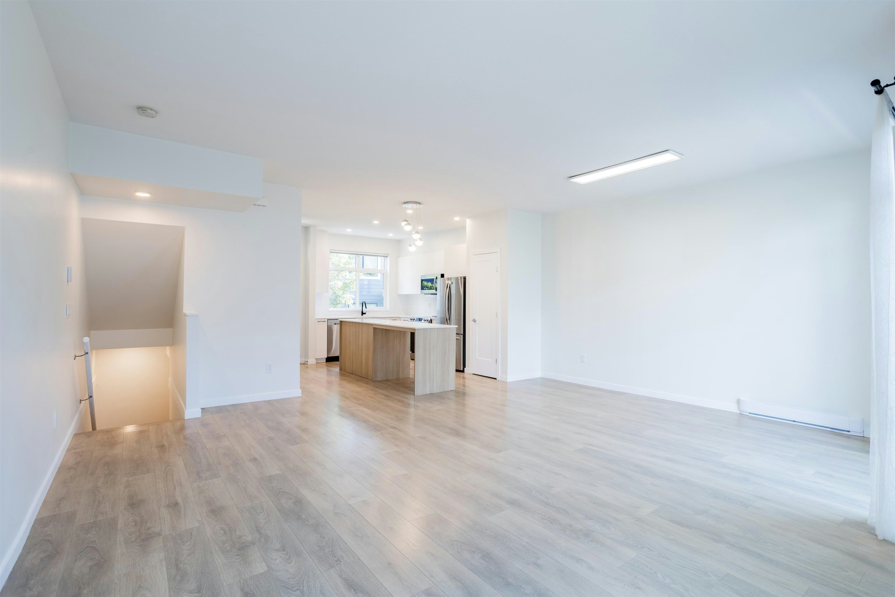 33-15235 Sitka Drive, Surrey, BC, V3S 0A9 - 10