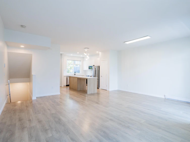 33-15235 Sitka Drive, Surrey, BC, V3S 0A9 - 10