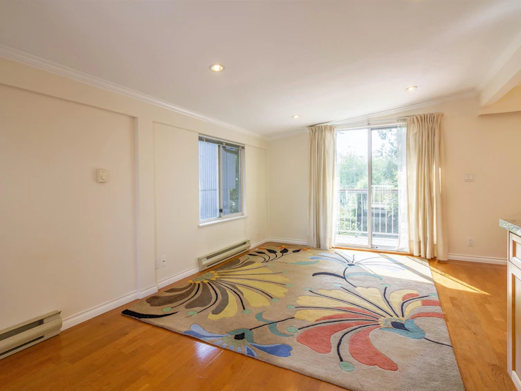 7107 Broadway, Burnaby, BC, V5A 1R7 - 11