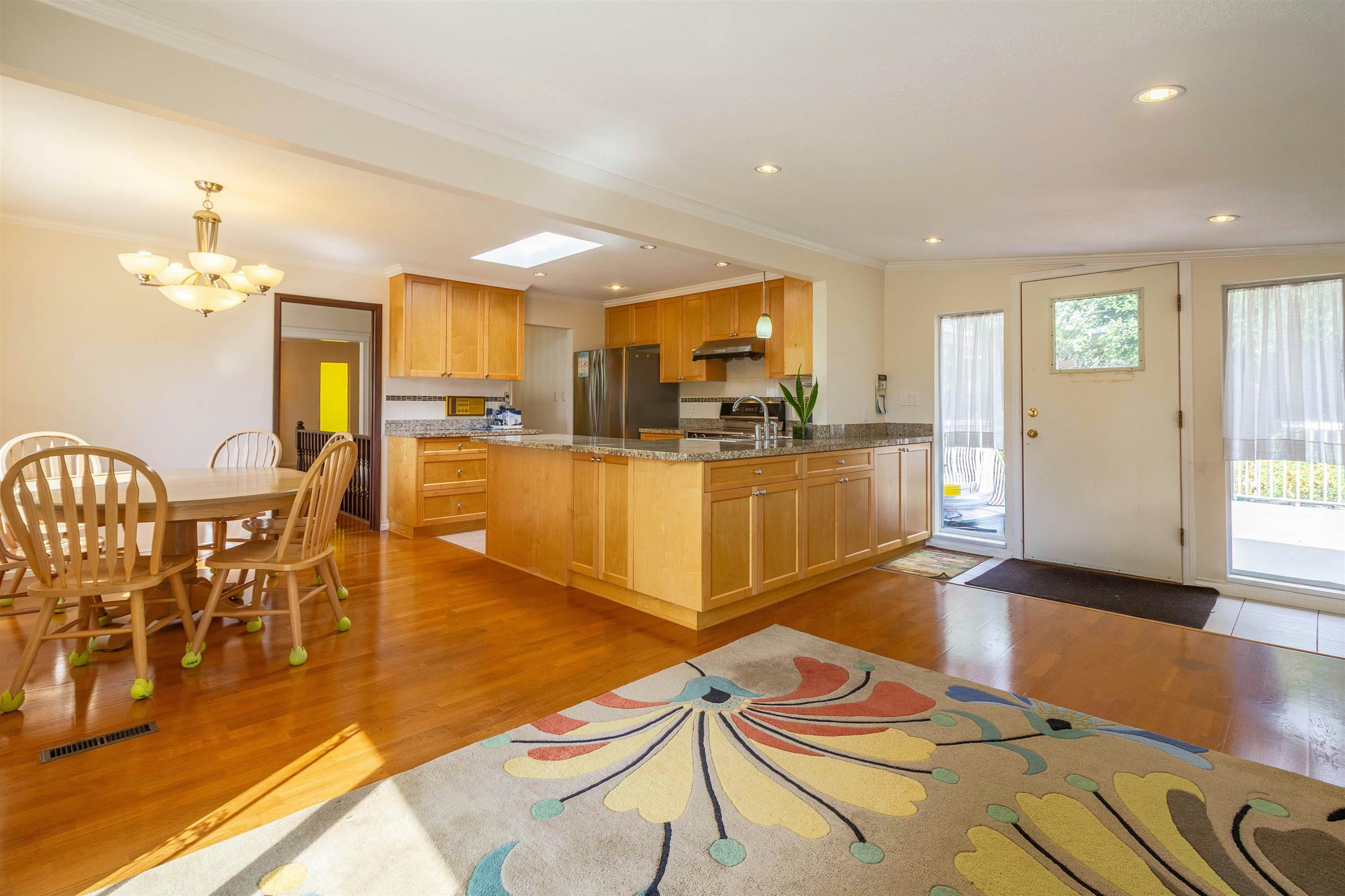 7107 Broadway - 5
