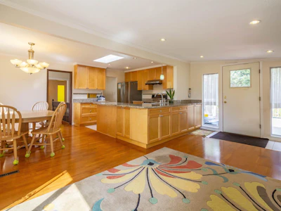 7107 Broadway - 5