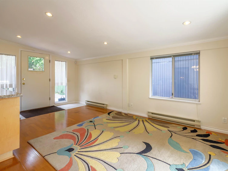 7107 Broadway, Burnaby, BC, V5A 1R7 - 12