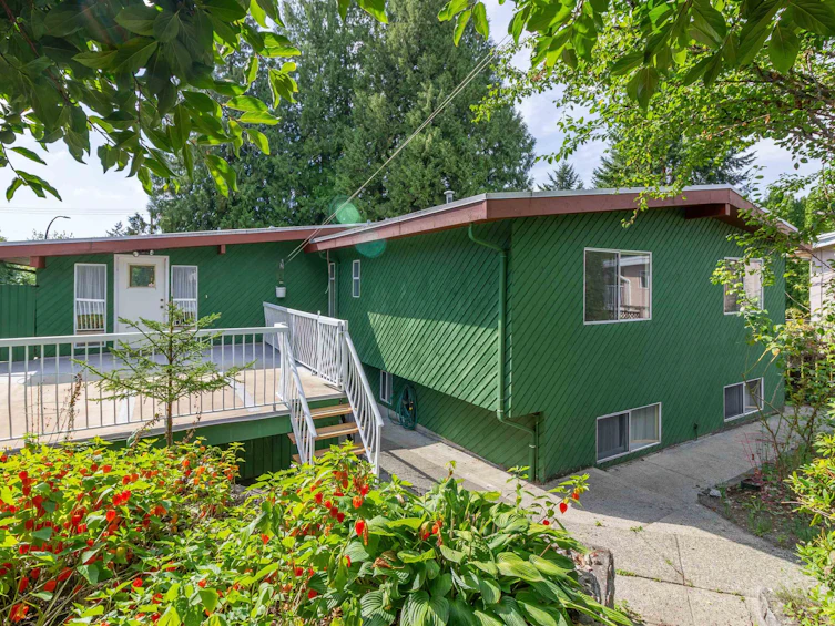 7107 Broadway, Burnaby, BC, V5A 1R7 - 36