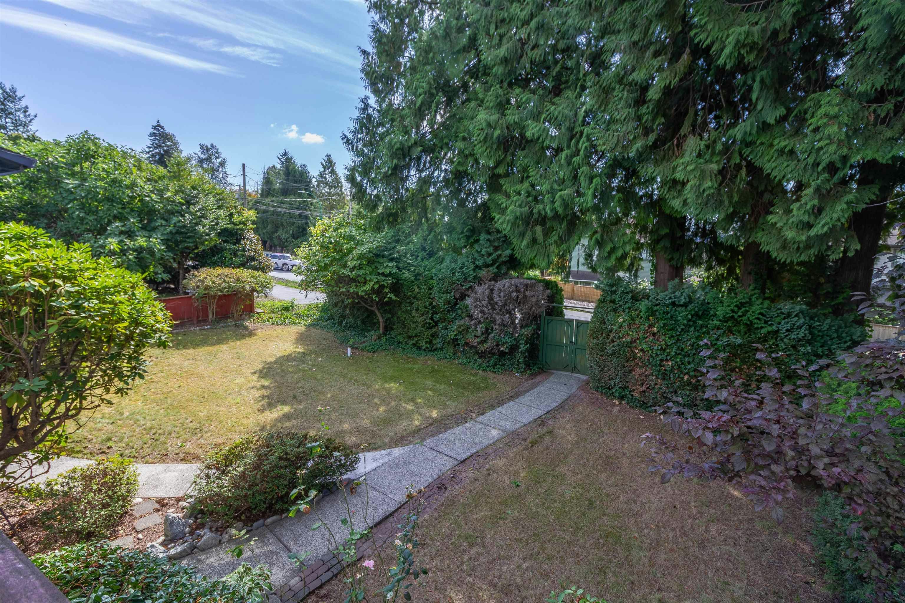 7107 Broadway, Burnaby, BC, V5A 1R7 - 33