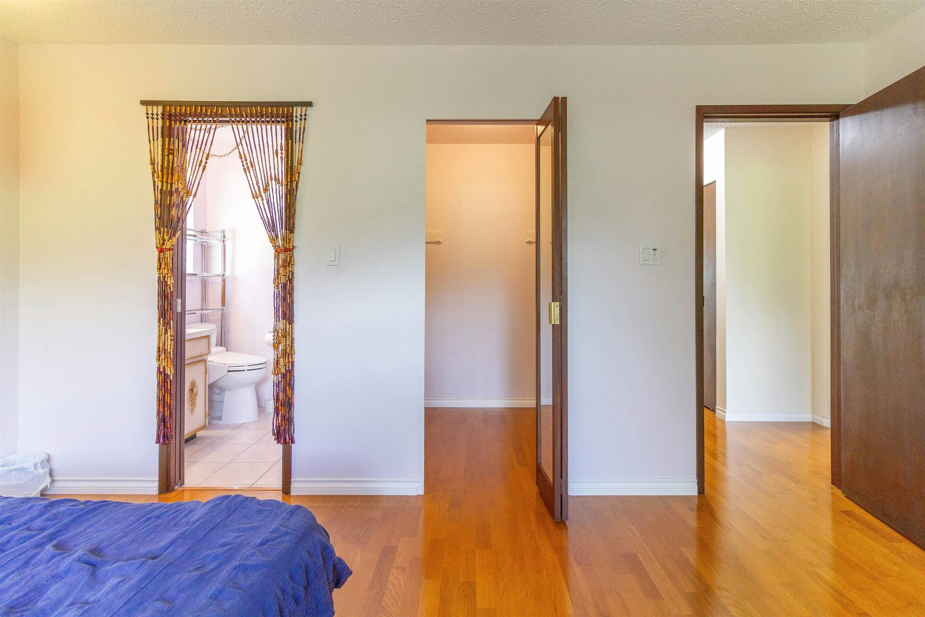 7107 Broadway, Burnaby, BC, V5A 1R7 - 16