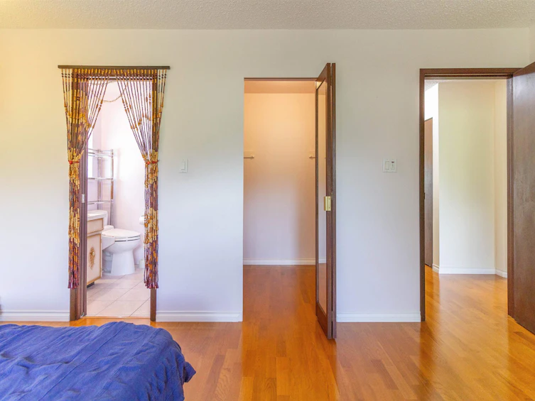 7107 Broadway, Burnaby, BC, V5A 1R7 - 16