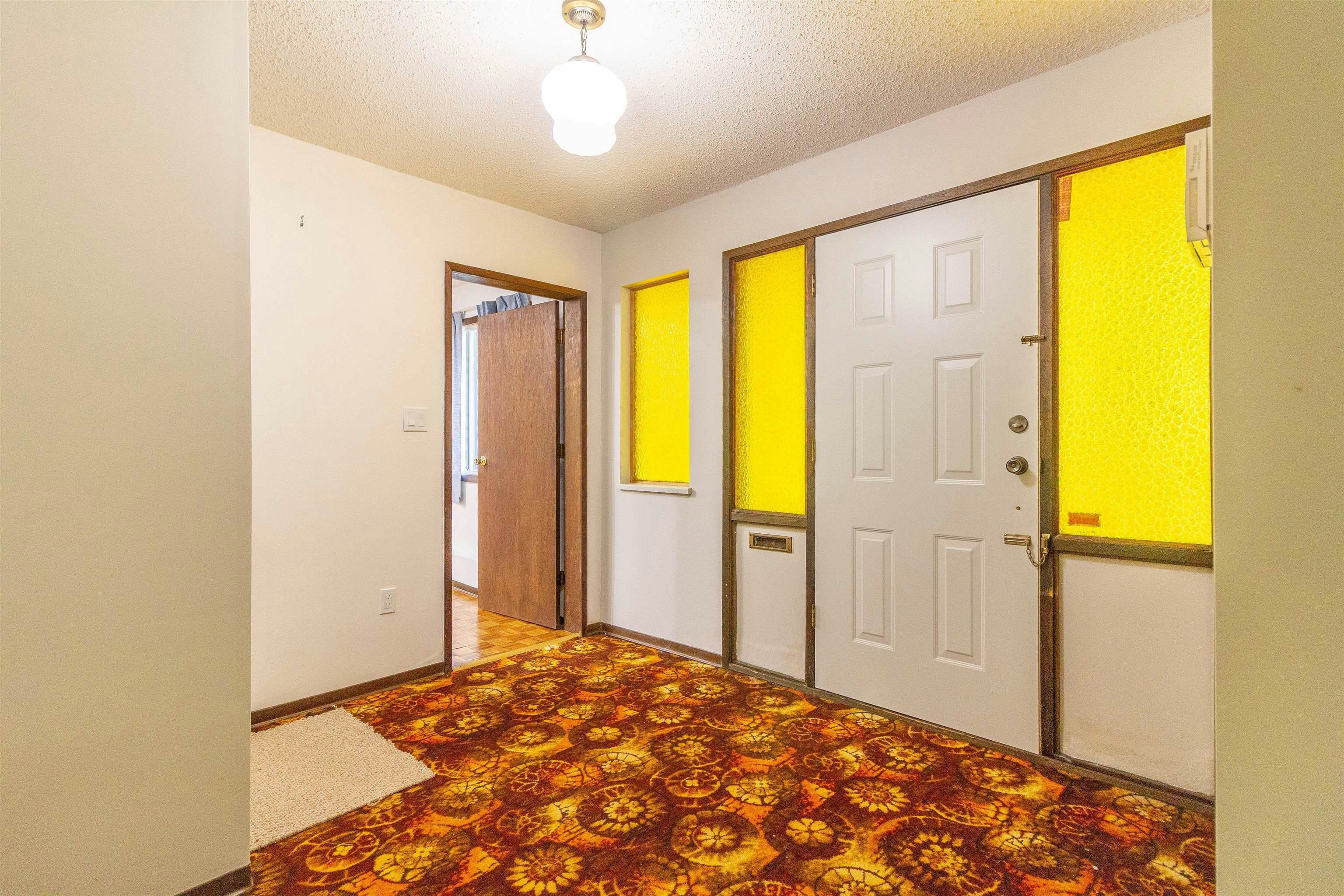 7107 Broadway, Burnaby, BC, V5A 1R7 - 29