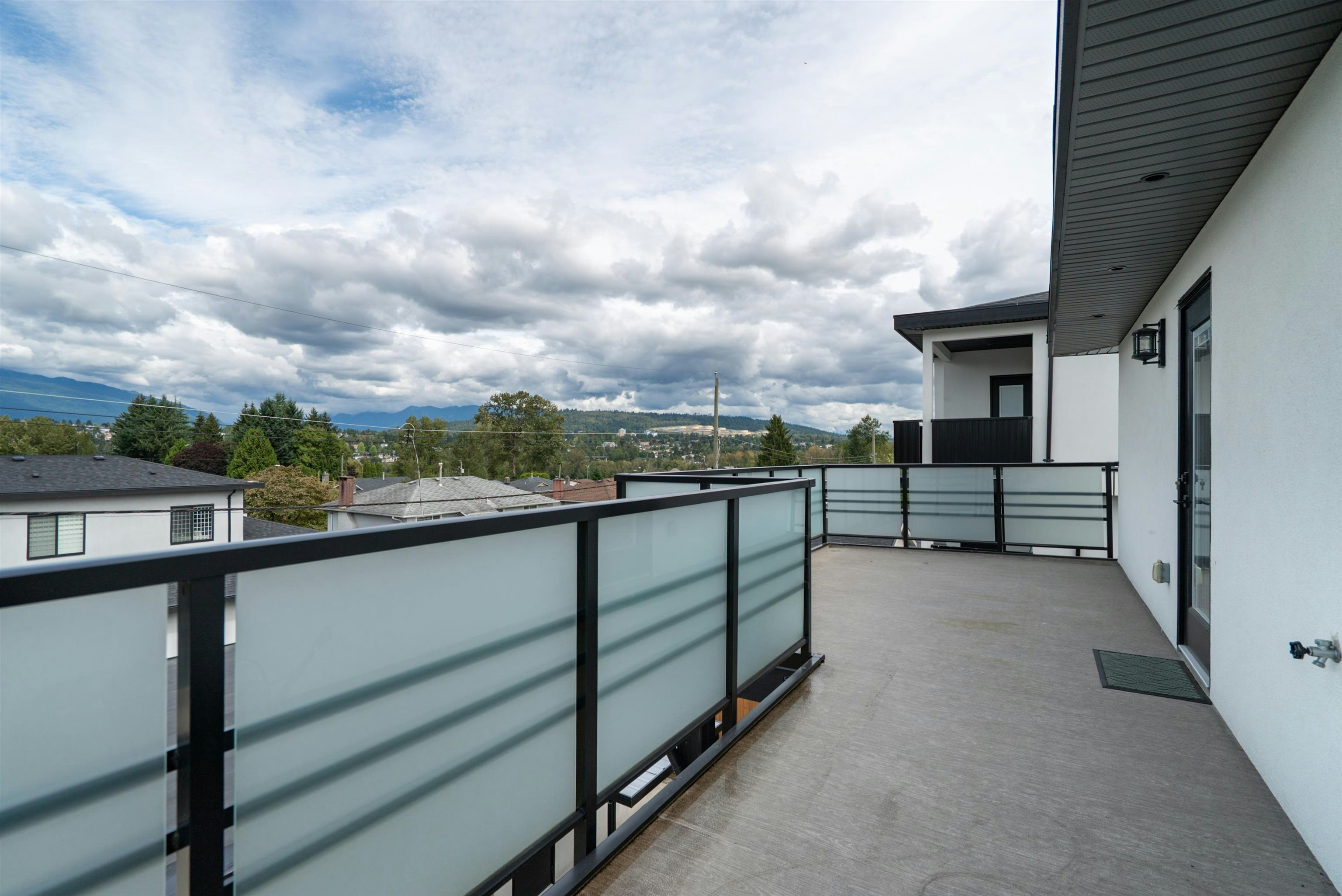 5675 Laurel Street, Burnaby, BC, V5G 1N4 - 34