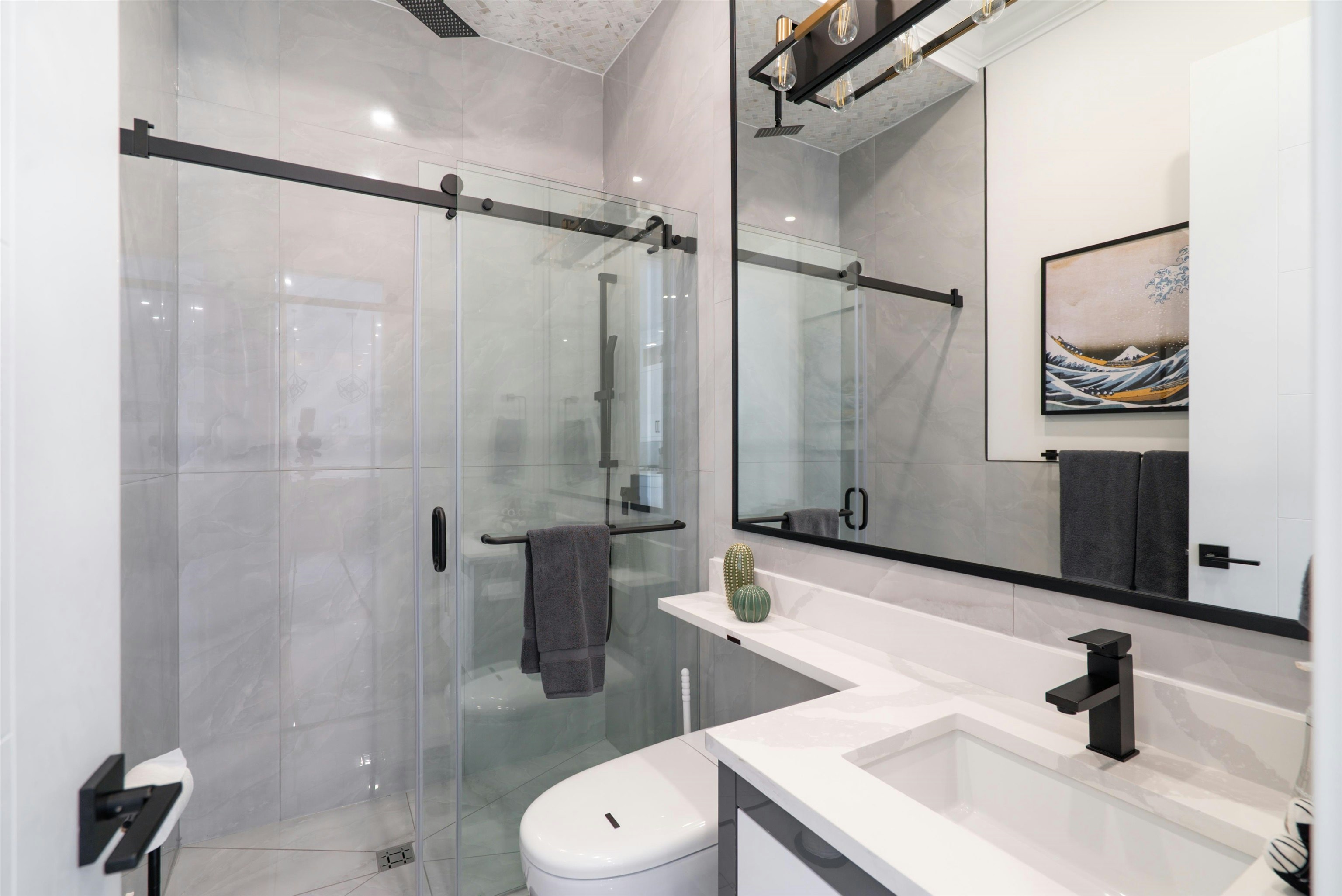 5675 Laurel Street, Burnaby, BC, V5G 1N4 - 12