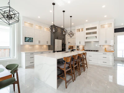5675 Laurel Street - 3