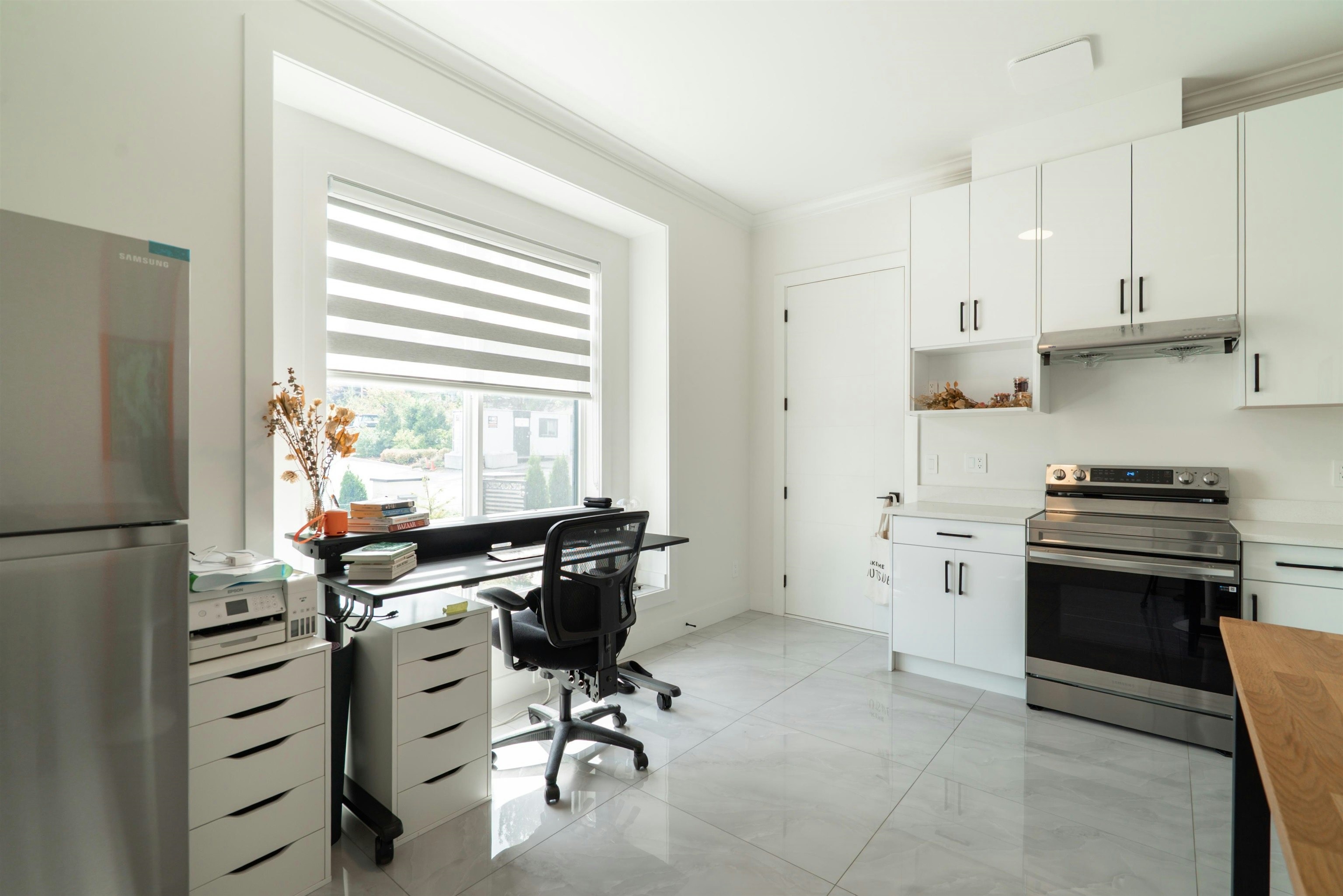 5675 Laurel Street, Burnaby, BC, V5G 1N4 - 16