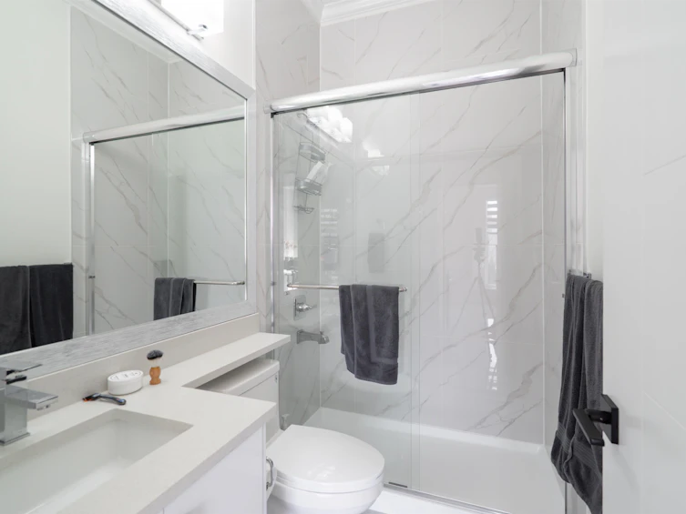 5675 Laurel Street, Burnaby, BC, V5G 1N4 - 18