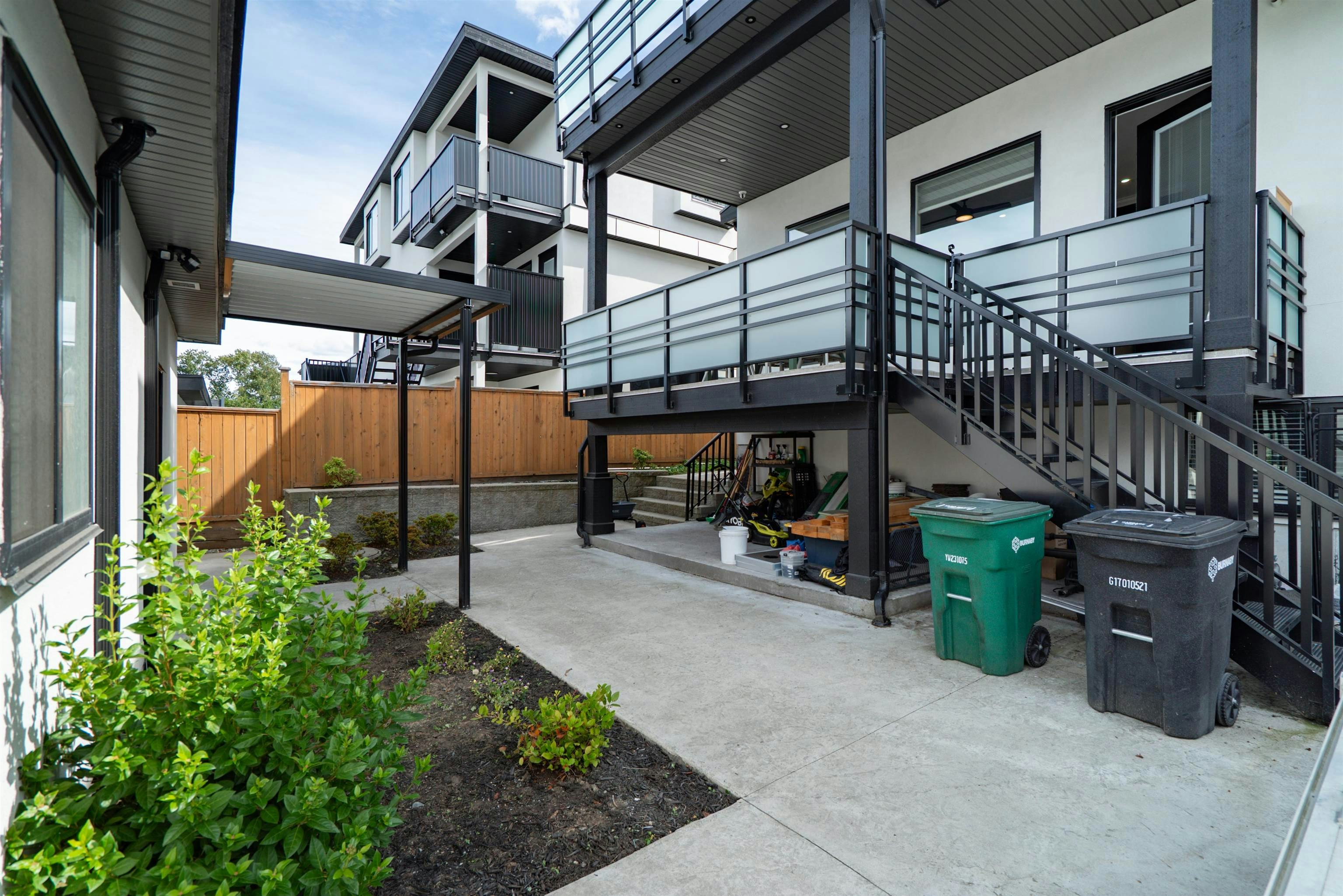 5675 Laurel Street, Burnaby, BC, V5G 1N4 - 36