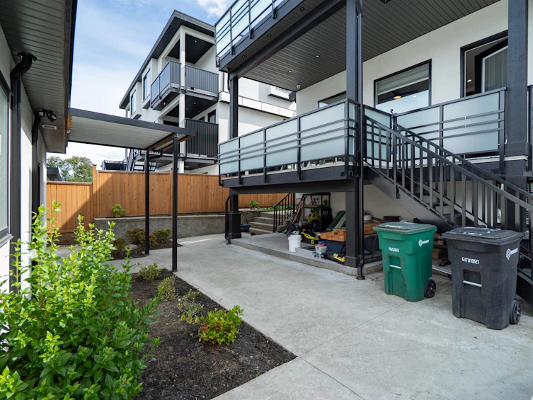 5675 Laurel Street, Burnaby, BC, V5G 1N4 - 36