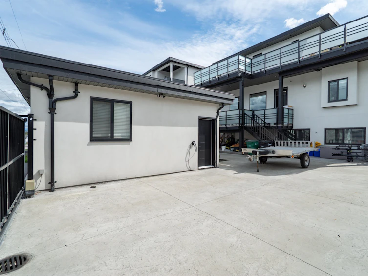 5675 Laurel Street, Burnaby, BC, V5G 1N4 - 37