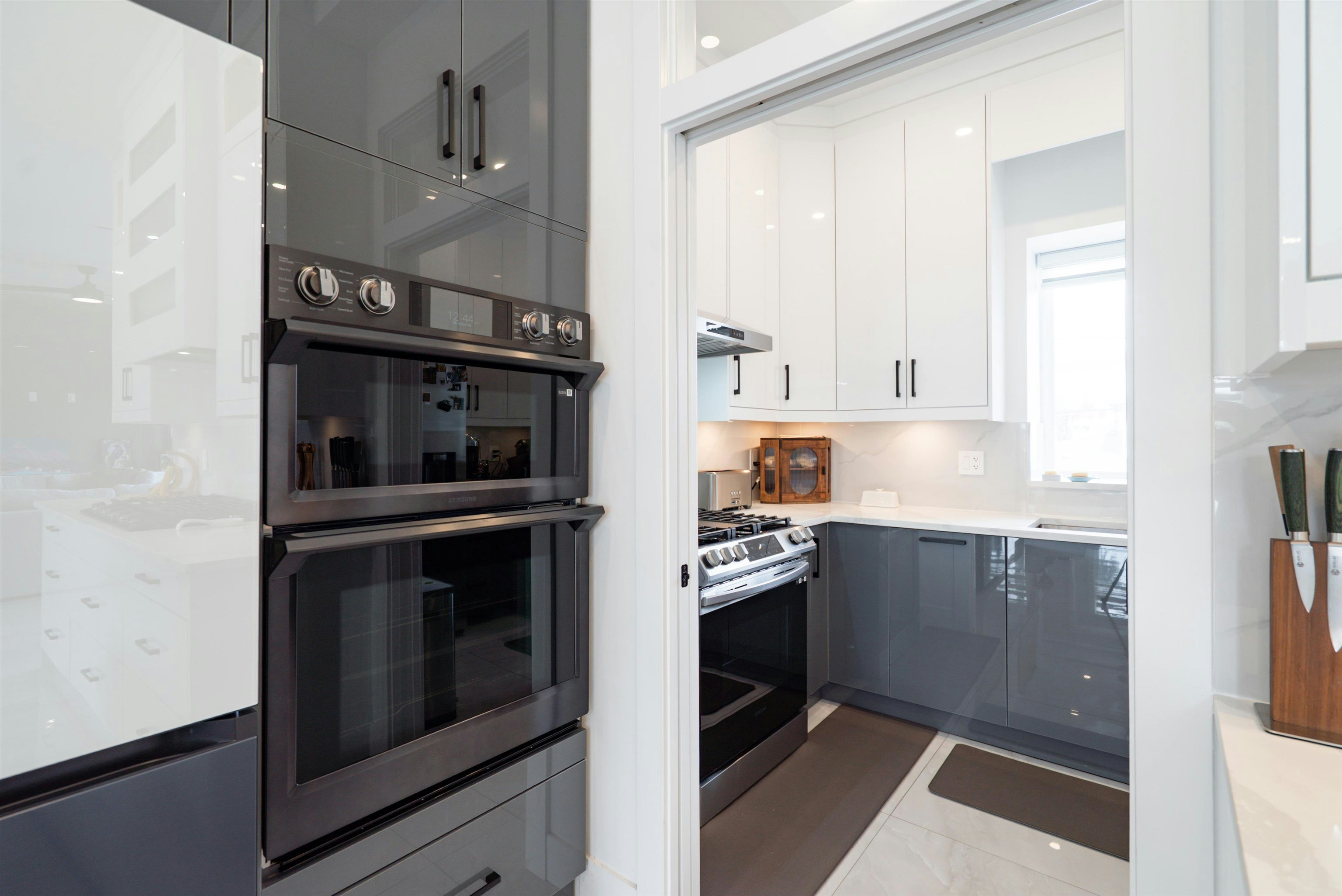 5675 Laurel Street, Burnaby, BC, V5G 1N4 - 7