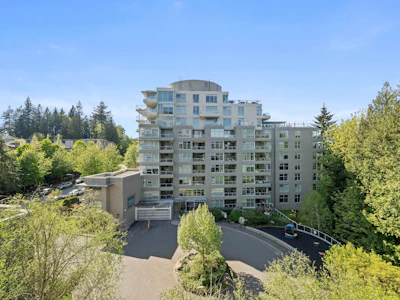 605-9262 University Crescent - 2