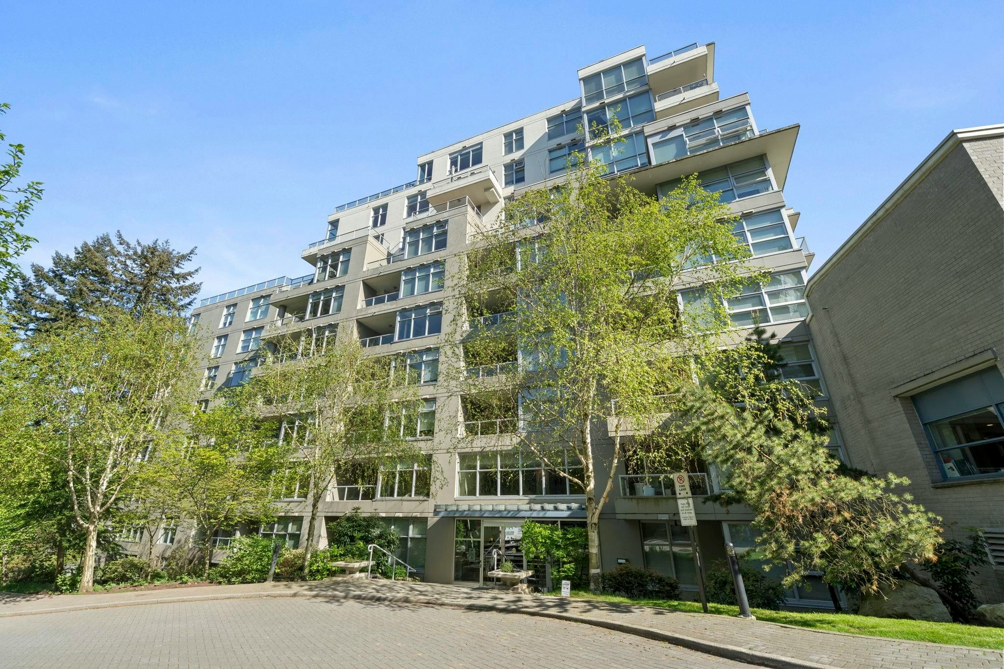 605-9262 University Crescent, Burnaby, BC, V5A 0A4