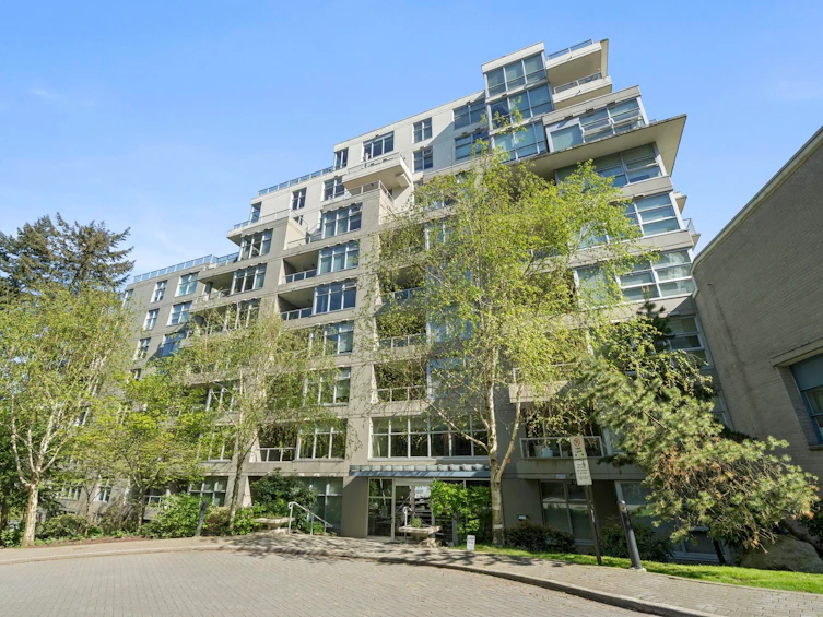 605-9262 University Crescent, Burnaby, BC, V5A 0A4