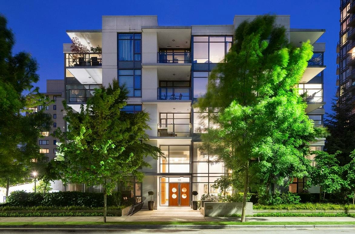 206-135 W 2nd Street, North Vancouver, BC, V7M 0C5