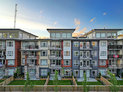 410-22562 121 Avenue - 2