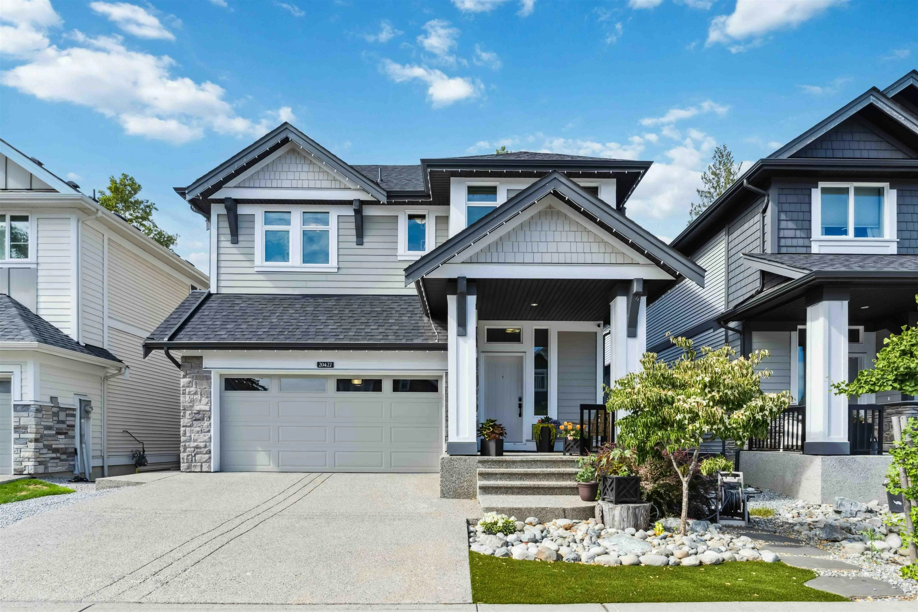 20427 78b Avenue, Langley, BC, V2Y 1X4