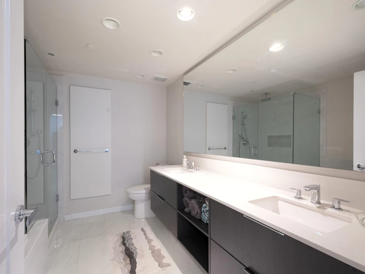 305-3873 Cates Landing Way, North Vancouver, BC, V7G 0A6 - 19