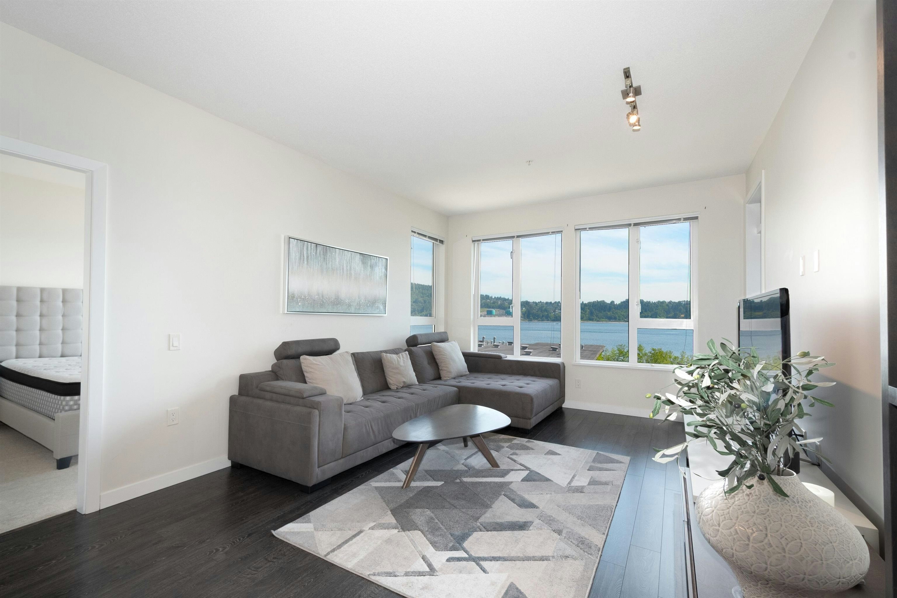 305-3873 Cates Landing Way, North Vancouver, BC, V7G 0A6 - 10