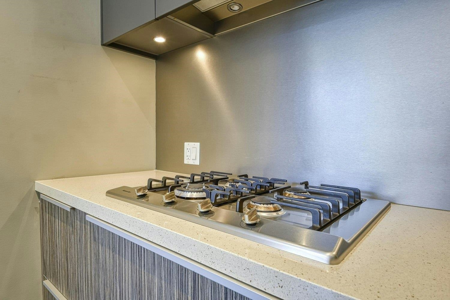 310-1616 Columbia Street, Vancouver, BC, V5Y 0B7 - 11