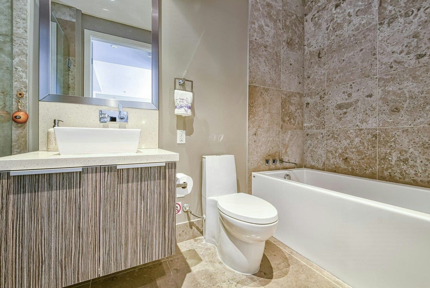 310-1616 Columbia Street, Vancouver, BC, V5Y 0B7 - 13