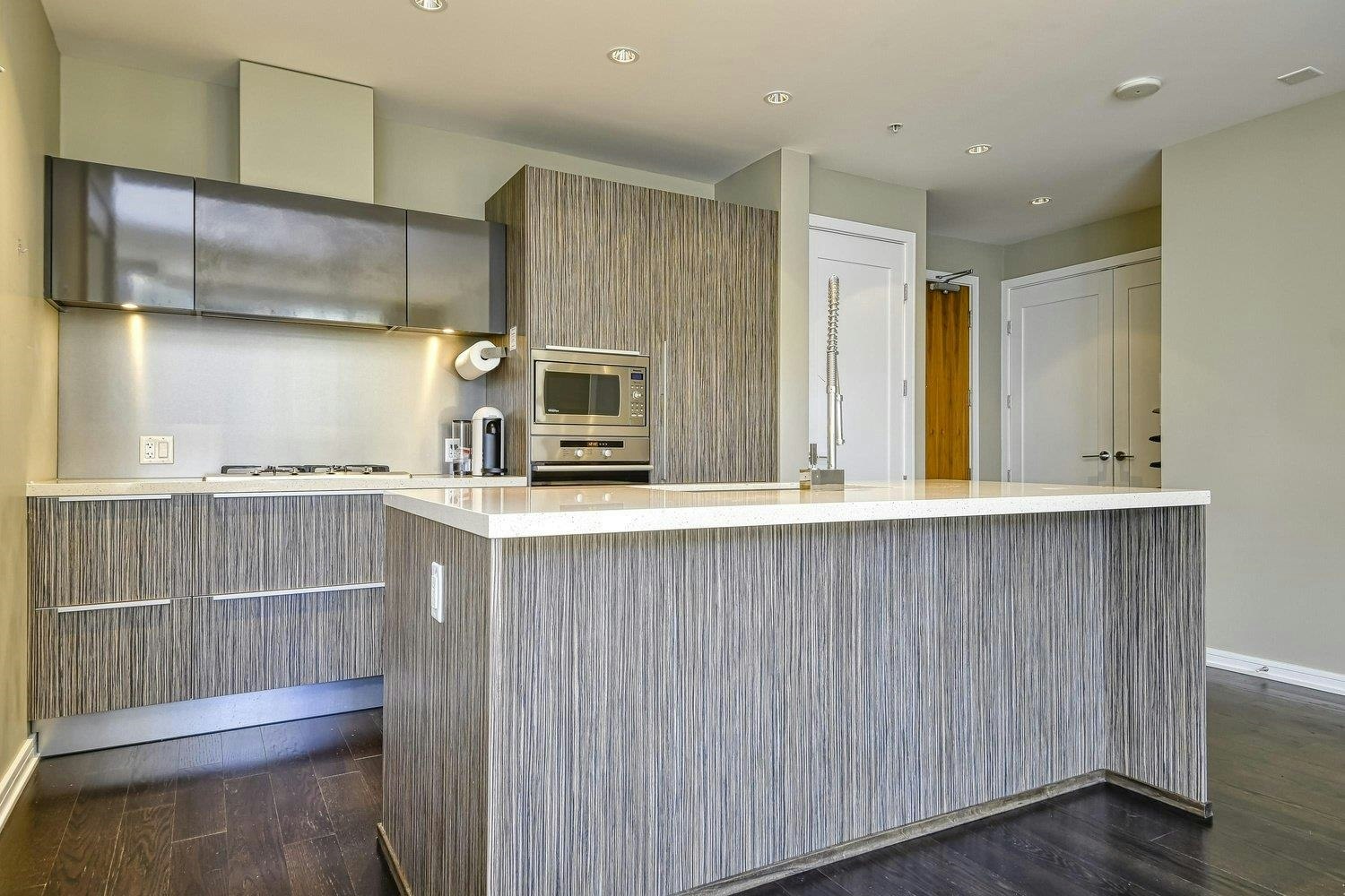 1616 Columbia Street - 4