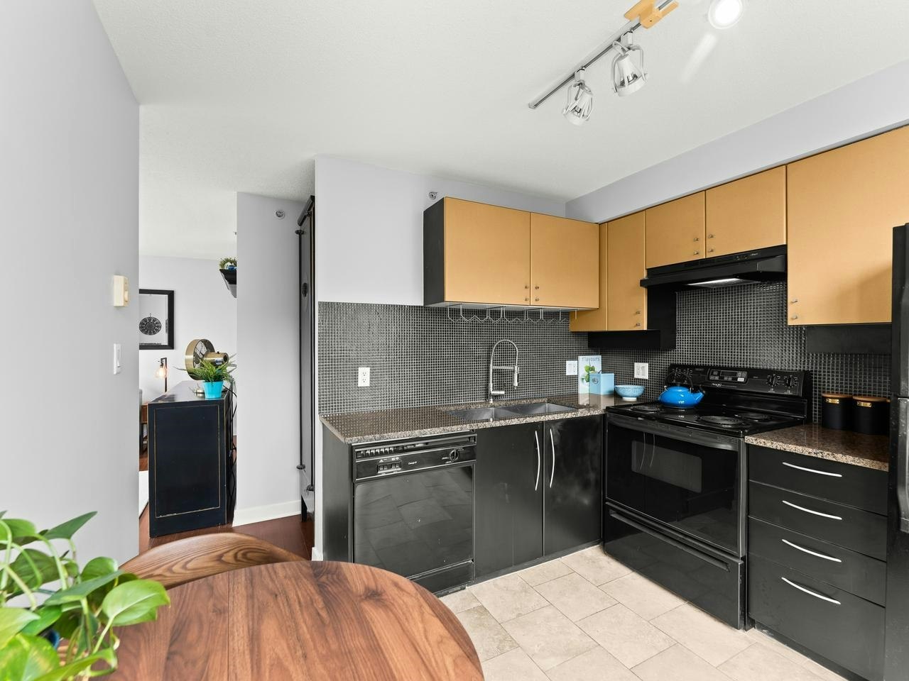 401-1238 Richards Street, Vancouver, BC, V6B 6M6 - 18