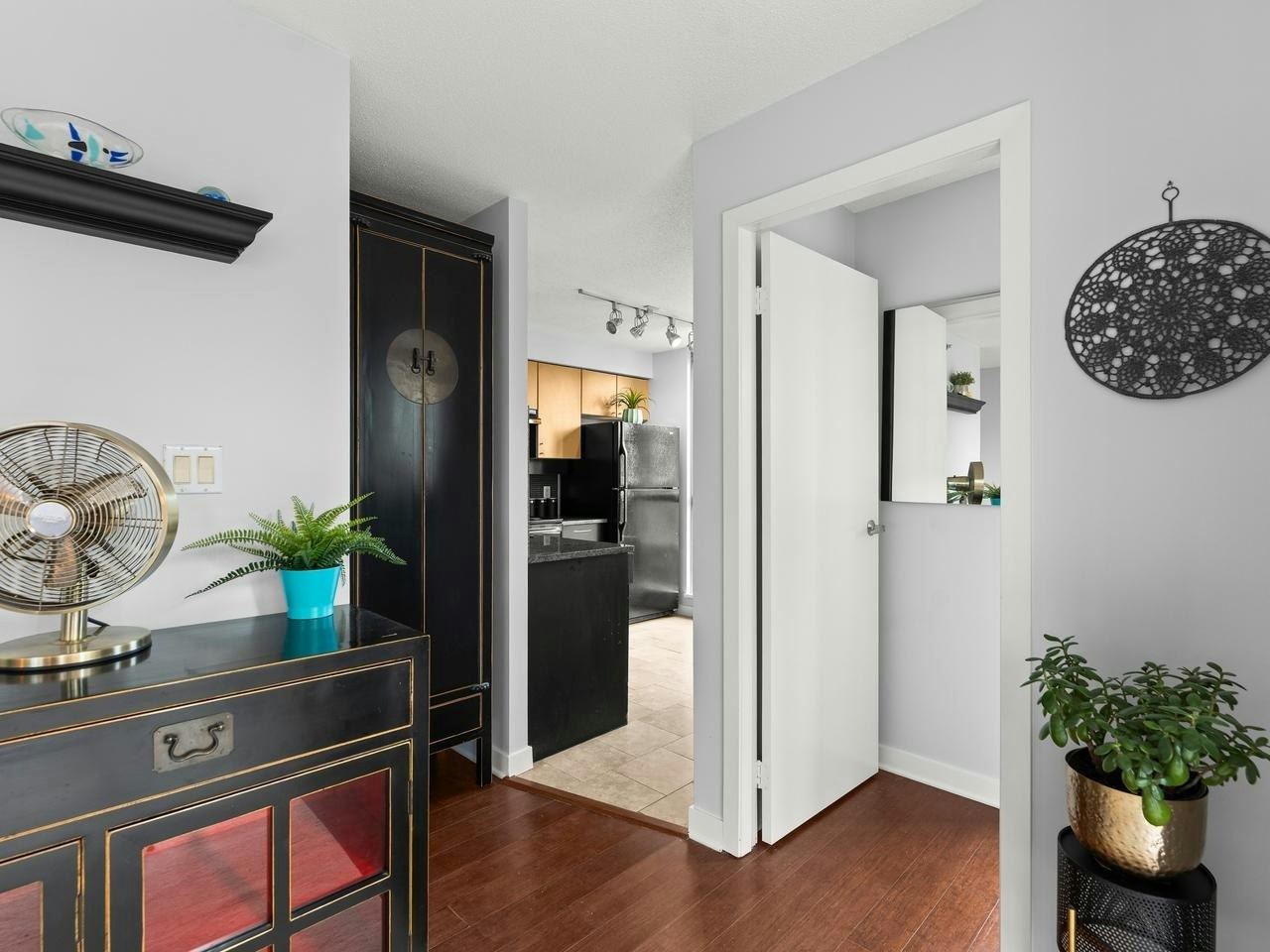 401-1238 Richards Street, Vancouver, BC, V6B 6M6 - 12