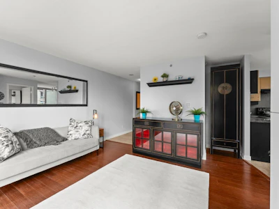 1238 Richards Street - 4
