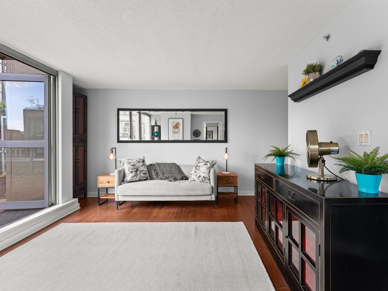 1238 Richards Street - 5