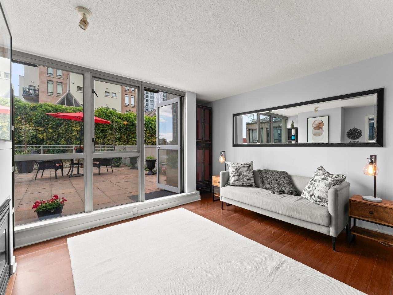 1238 Richards Street - 3